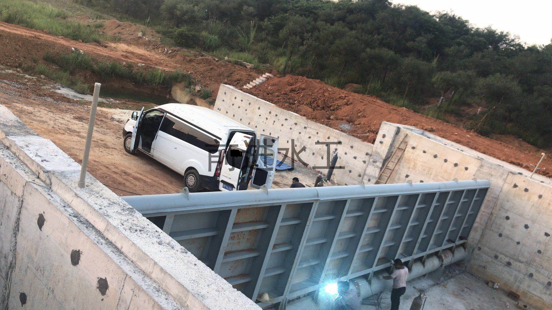 鋼壩閘門水利局項(xiàng)目采購(gòu)